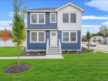 4 Lee Avenue