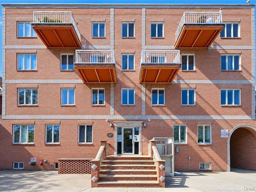 1764 E 19th Street 2B, Brooklyn NY 11229