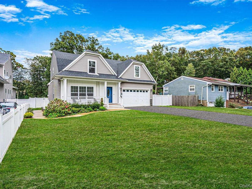 205 Kohr Road, Kings Park NY 11754