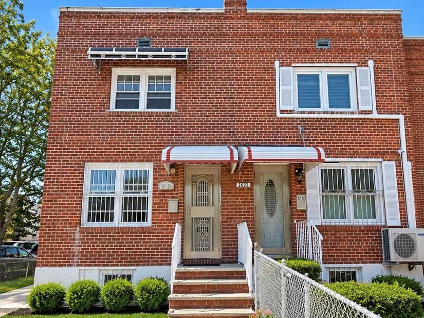 20-24 150 Street, Flushing NY 11358