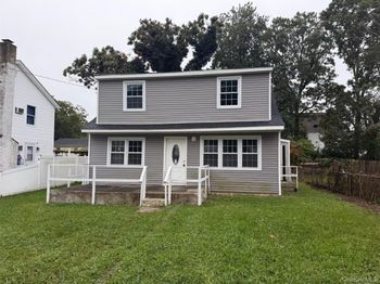 8 Robinson Drive