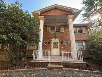 8 Bridle Path Drive