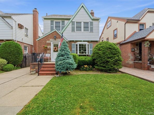 6033 69th Lane, Maspeth NY 11378