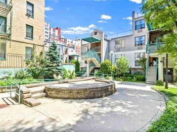 524 E 159th Street