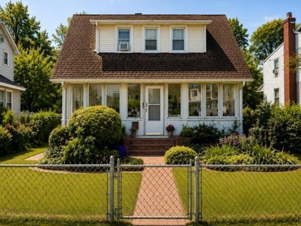 45 Hudson Avenue, Roosevelt NY 11575