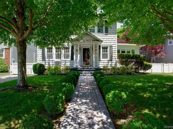 7 Abrams Place