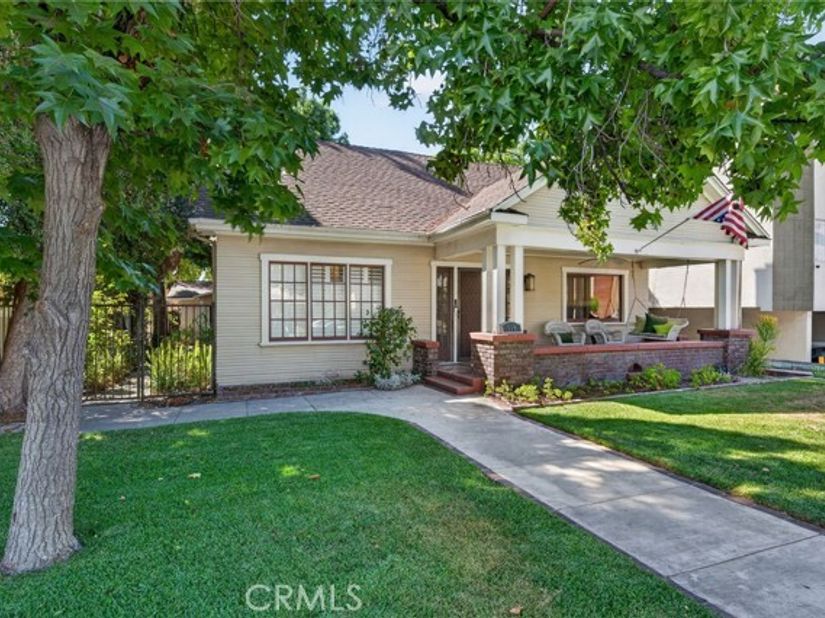 119 S Adams, Glendale CA 91205