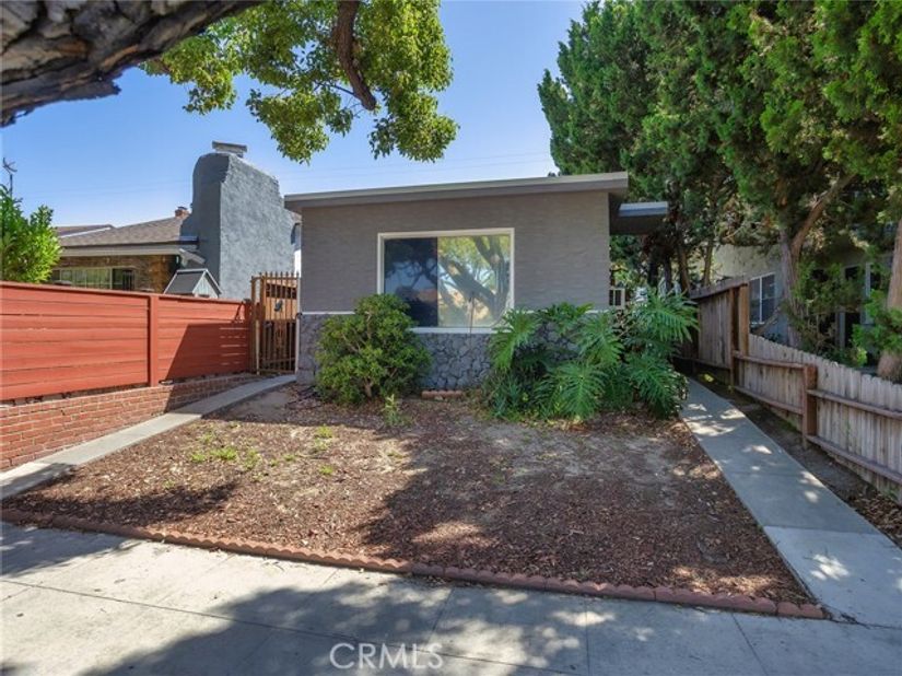 1218 N Hollywood Way, Burbank CA 91505