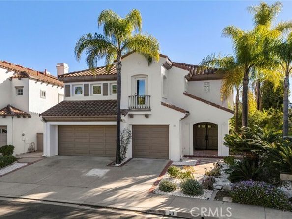 20 Flores, Lake Forest (el Toro) CA 92610