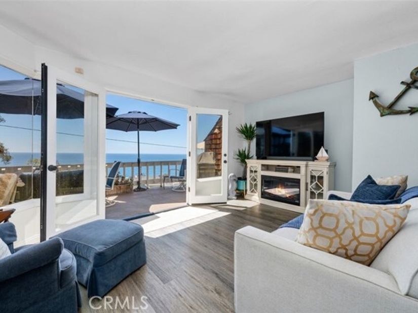 2430 Glenneyre, Laguna Beach CA 92651