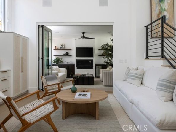 428 Fernleaf Avenue 1/2, Corona Del Mar (newport Beach) CA 92625