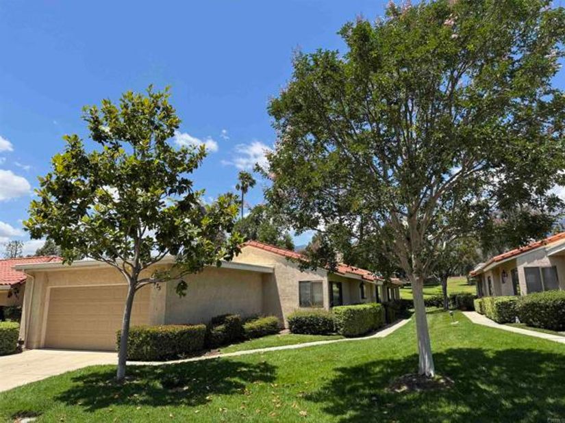 975 Pebble Beach, Upland CA 91784