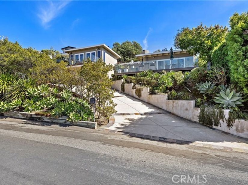 930 Canyon View Drive, Laguna Beach CA 92651