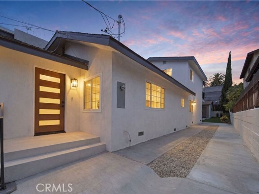 819 Rosemont, Los Angeles CA 90026