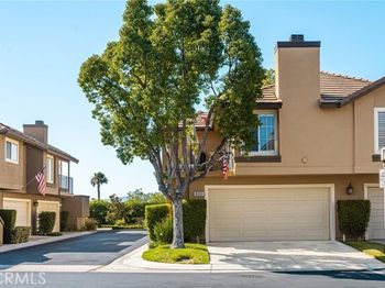 8131 E Oak Ridge