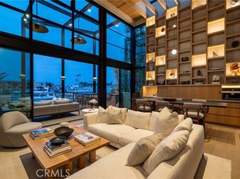 2910 Lafayette Avenue