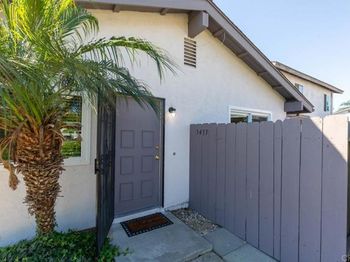 3433 Seabreeze Walk