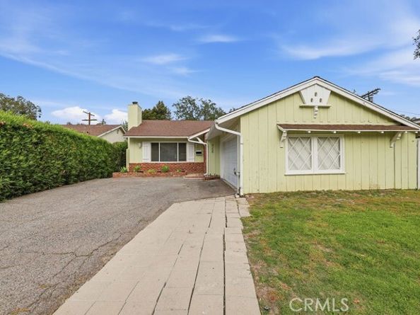 4958 Canoga Avenue, Woodland Hills (los Angeles) CA 91364