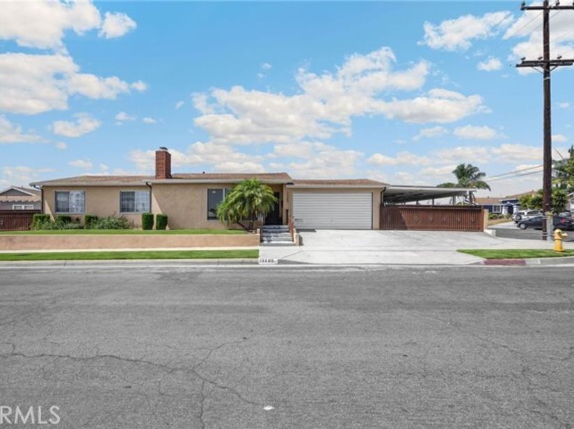 12205 S Halldale, Los Angeles CA 90047