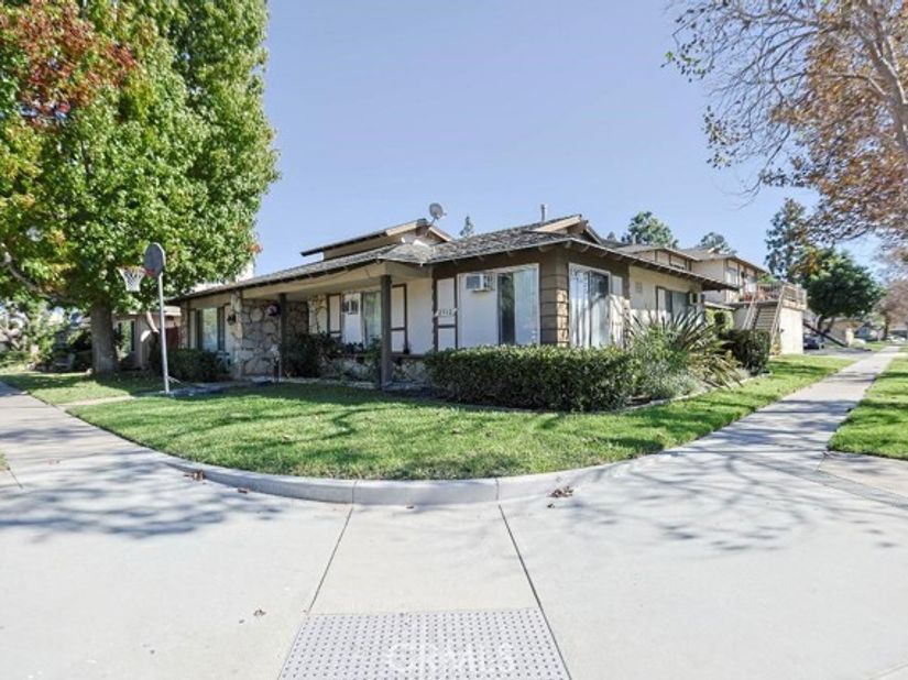 2732 W Orion, Santa Ana CA 92704