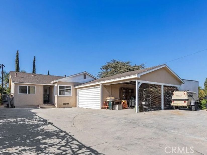 12839 Montague, Pacoima (los Angeles) CA 91331