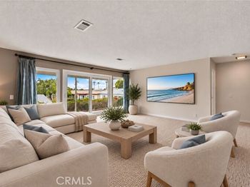 3808 Vista Campana
