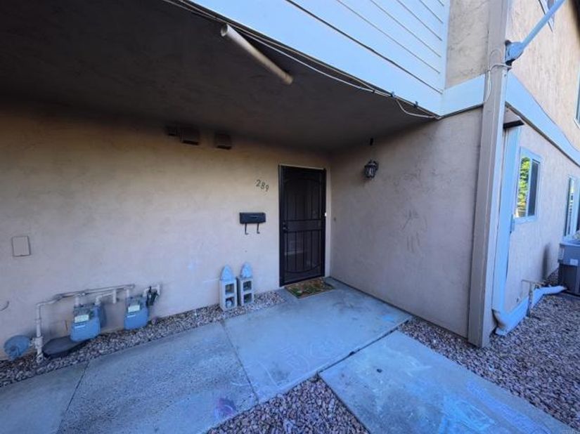 289 Stage Coach Rd, Oceanside CA 92057
