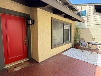 2620 N Tustin