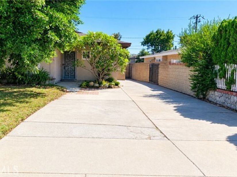 20192 E Santiago Canyon, Orange CA 92869