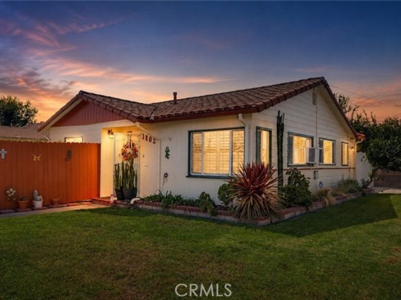 1802 E 53rd, Long Beach CA 90805