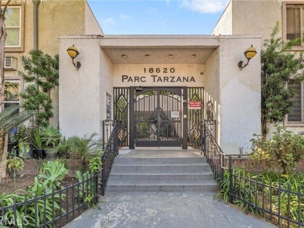 18620 Hatteras 169, Tarzana (los Angeles) CA 91356
