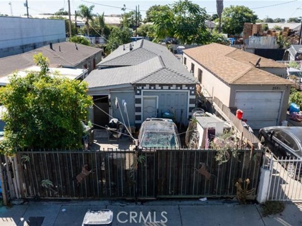 2554 Santa Ana, Los Angeles CA 90059