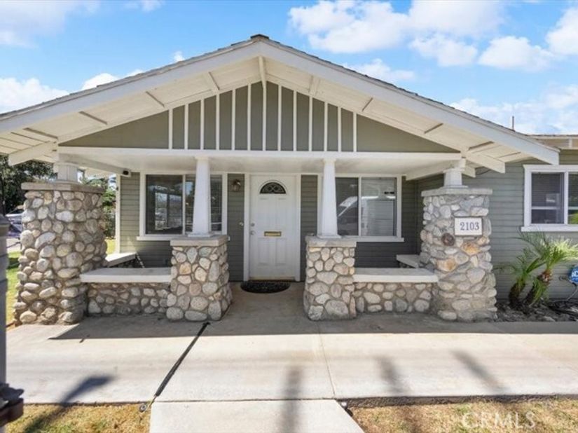 2103 2115,2117 B Street, La Verne CA 91750
