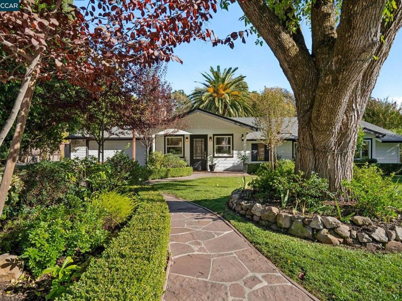 1154 Robles Ct, Lafayette CA 94549