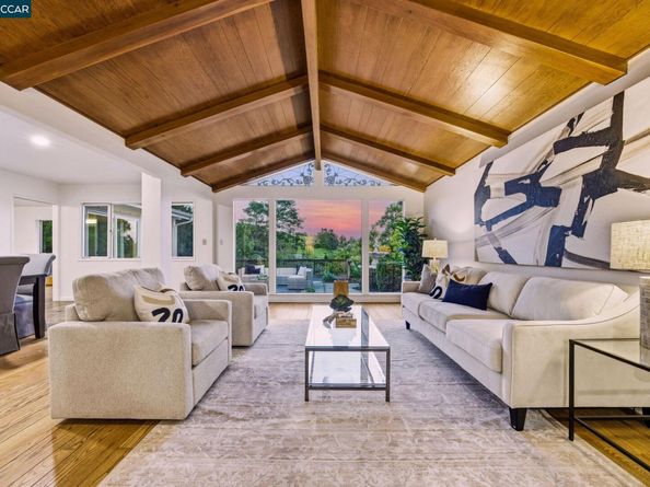 61 Sullivan Dr, Moraga CA 94556