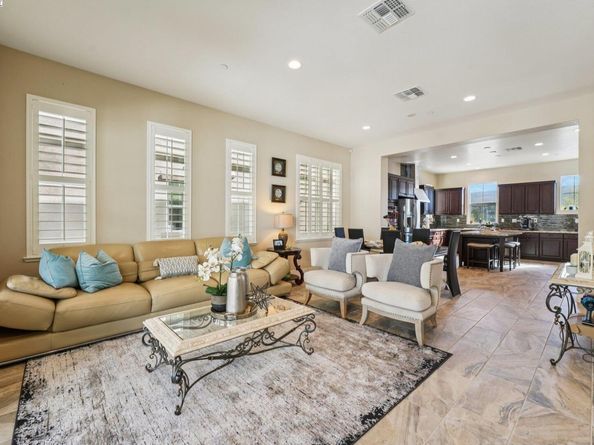 7213 Calistoga Ln, Dublin CA 94568