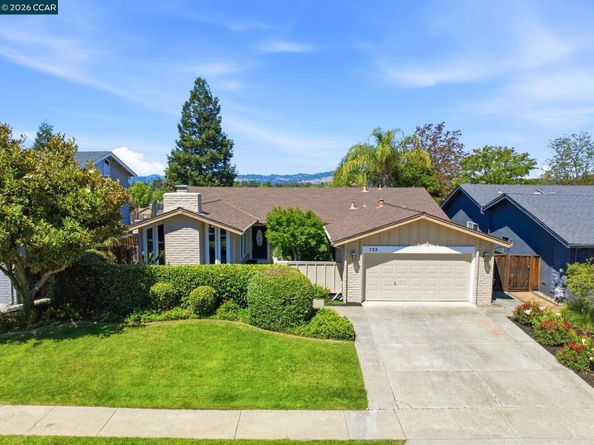 723 Navaronne Way, Concord CA 94518