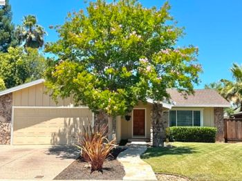 3247 Ensenada Dr