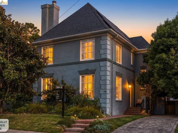 901 Paramount Rd, Oakland CA 94610