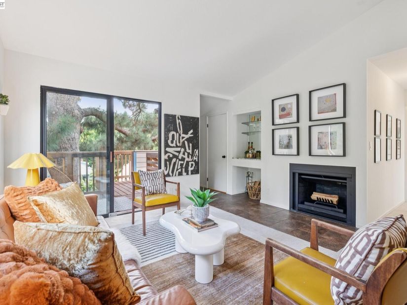 819 E 28TH St, Oakland CA 94610