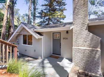 5924 Balboa Dr