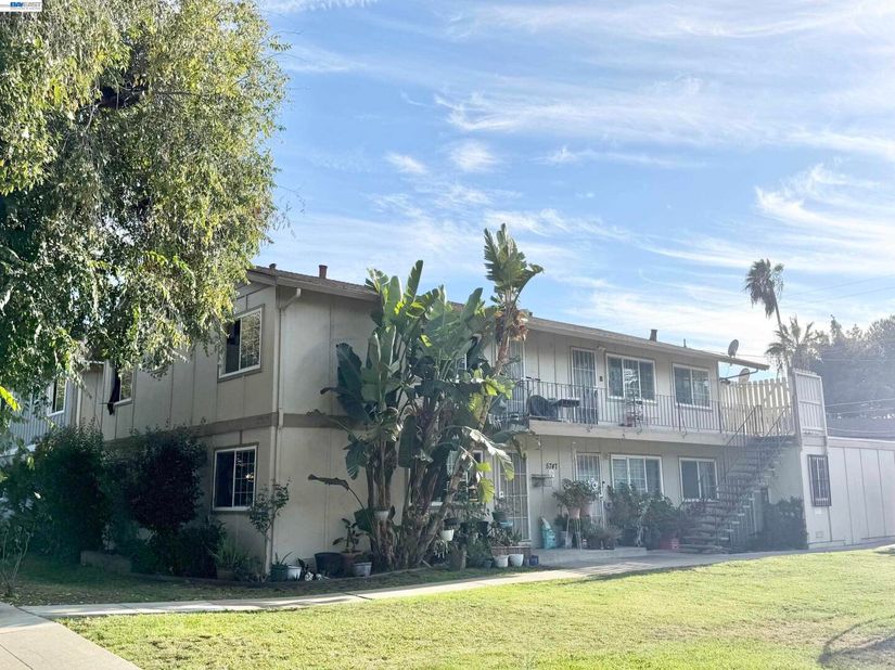 5747 Almaden Rd, San Jose CA 95118