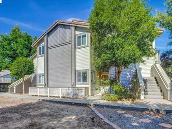 243 Florence Ct