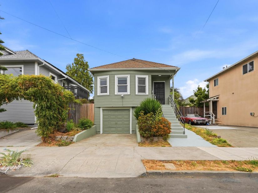6414 Herzog St, Oakland CA 94608