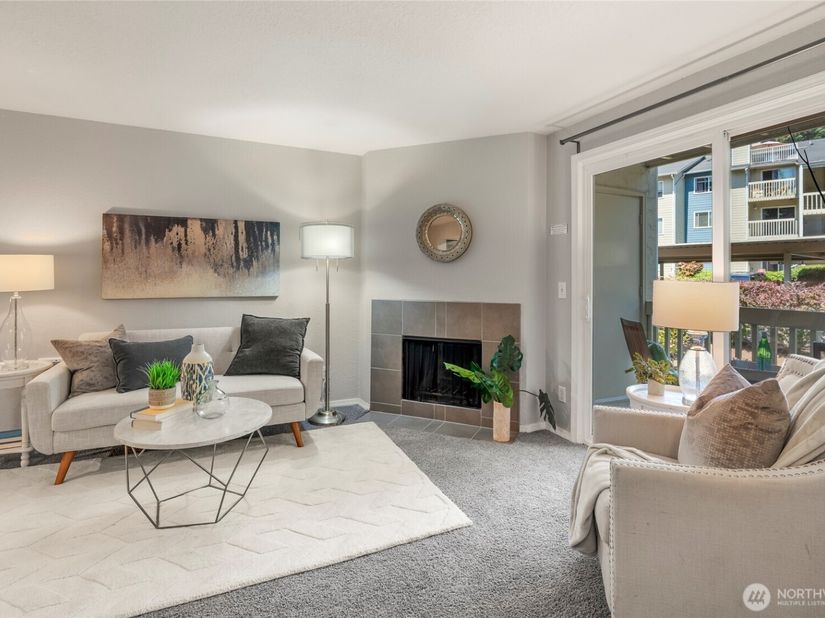 9474 Redmond-Woodinville Road NE A202E, Redmond WA 98052