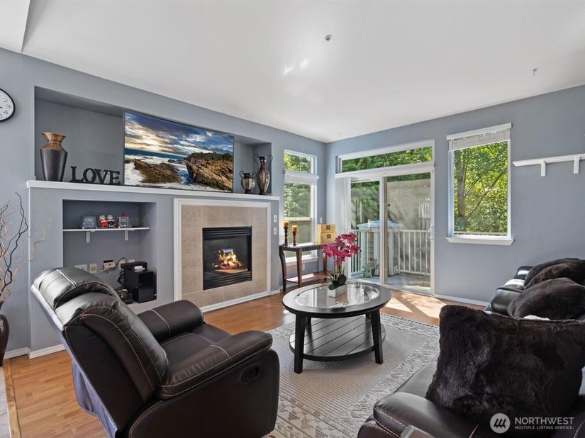 12712 Admiralty Way C301, Everett WA 98204