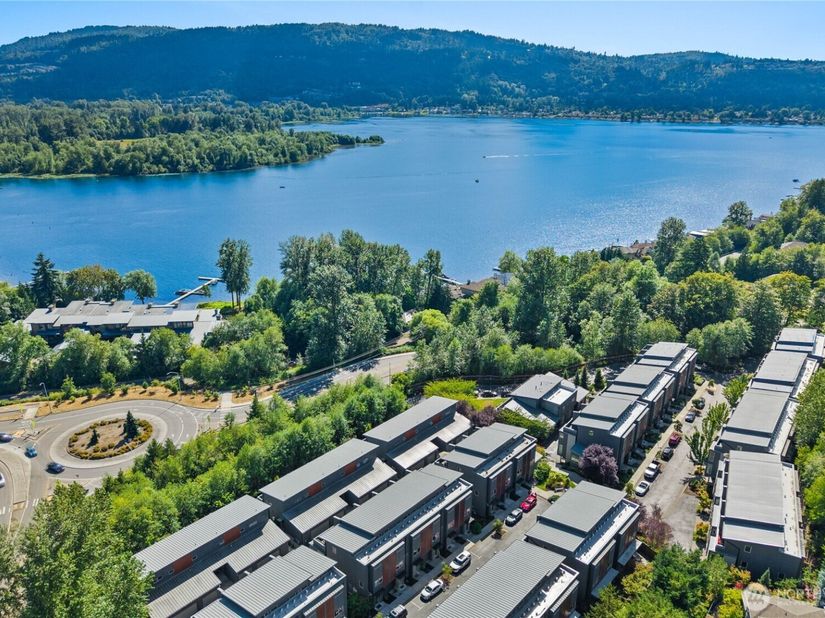 4253 SE 213TH Pl 47, Issaquah WA 98029