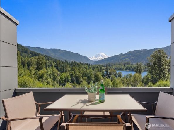 4253 SE 213TH Pl 47, Issaquah WA 98029