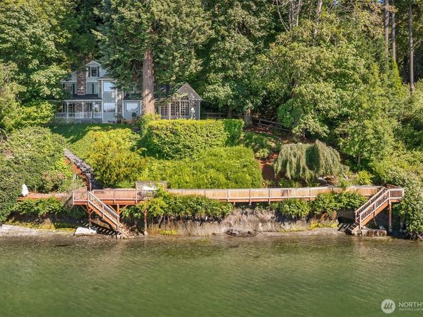 10157 SW 263rd Street, Vashon WA 98070