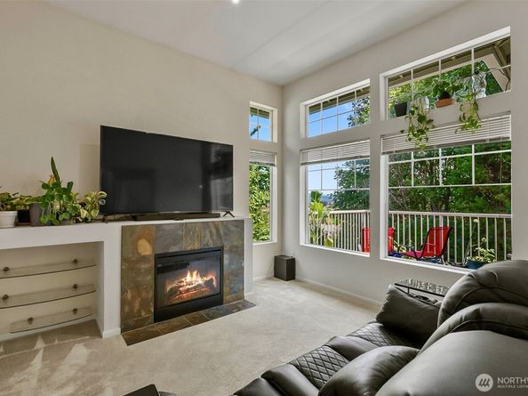 21250 40th Way S B, SeaTac WA 98198